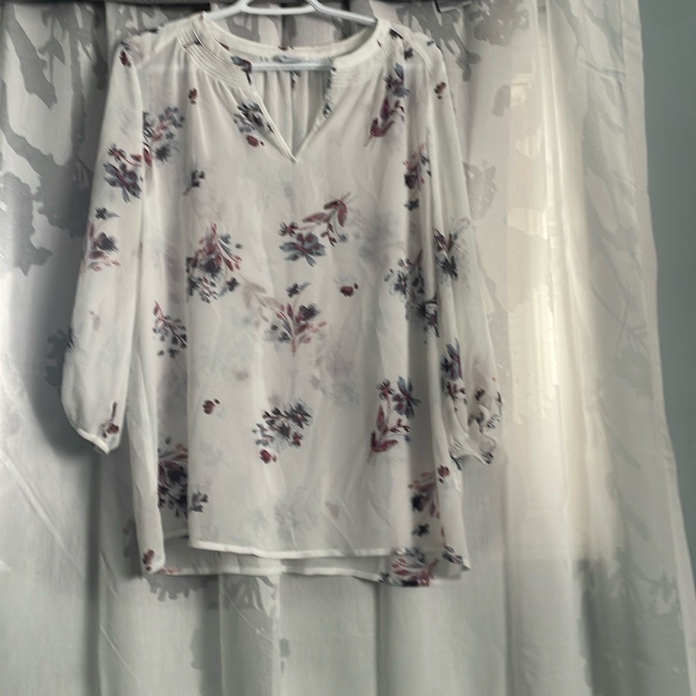 Reitmans sheer 3/4 sleeve blouse size large!